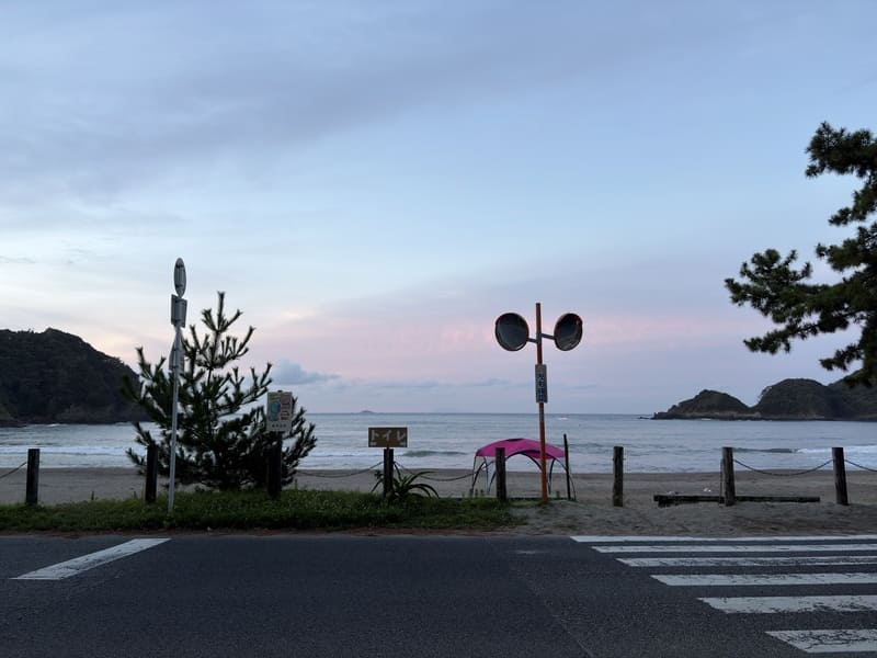 Yumigahama Beach is beautiful.1