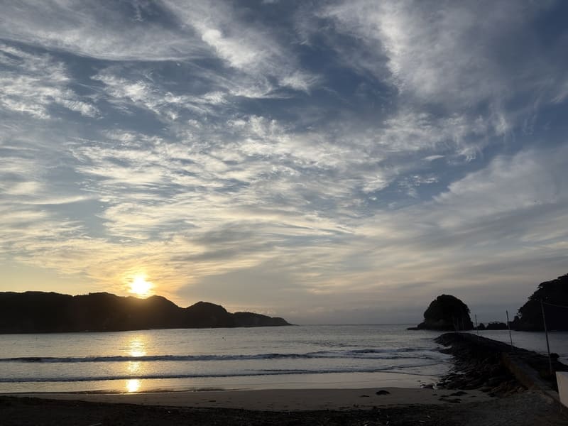 Yumigahama Beach is beautiful.4