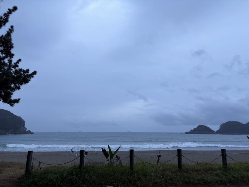 Rain at Yumigahama Beach1