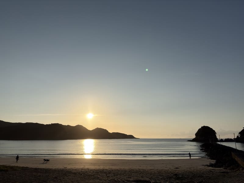 Yumigahama Beach at sunroad